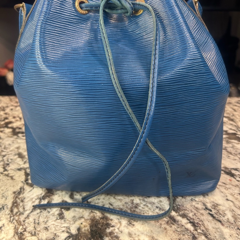 Louis Vuitton Epi Noe Bucket Bag with unbranded Dust - Picture 2 of 16
